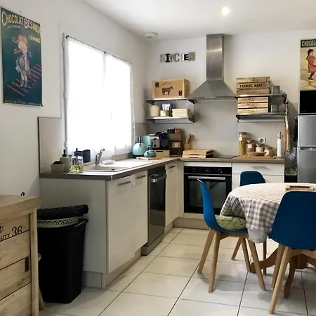Maison 3 Chambres, Parking, Jardin, Climatisation * アルル